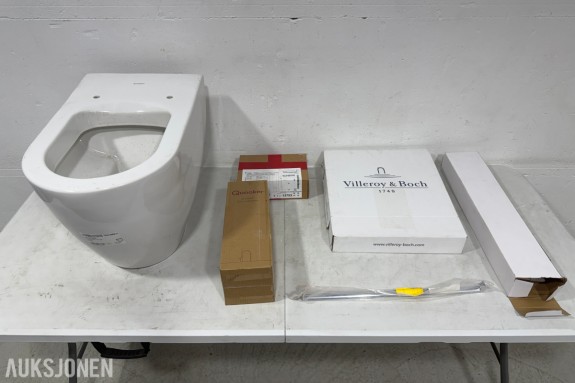 Duravit ME by Starck toalett med Villeroy & Boch WC-sete og baderomsutstyr