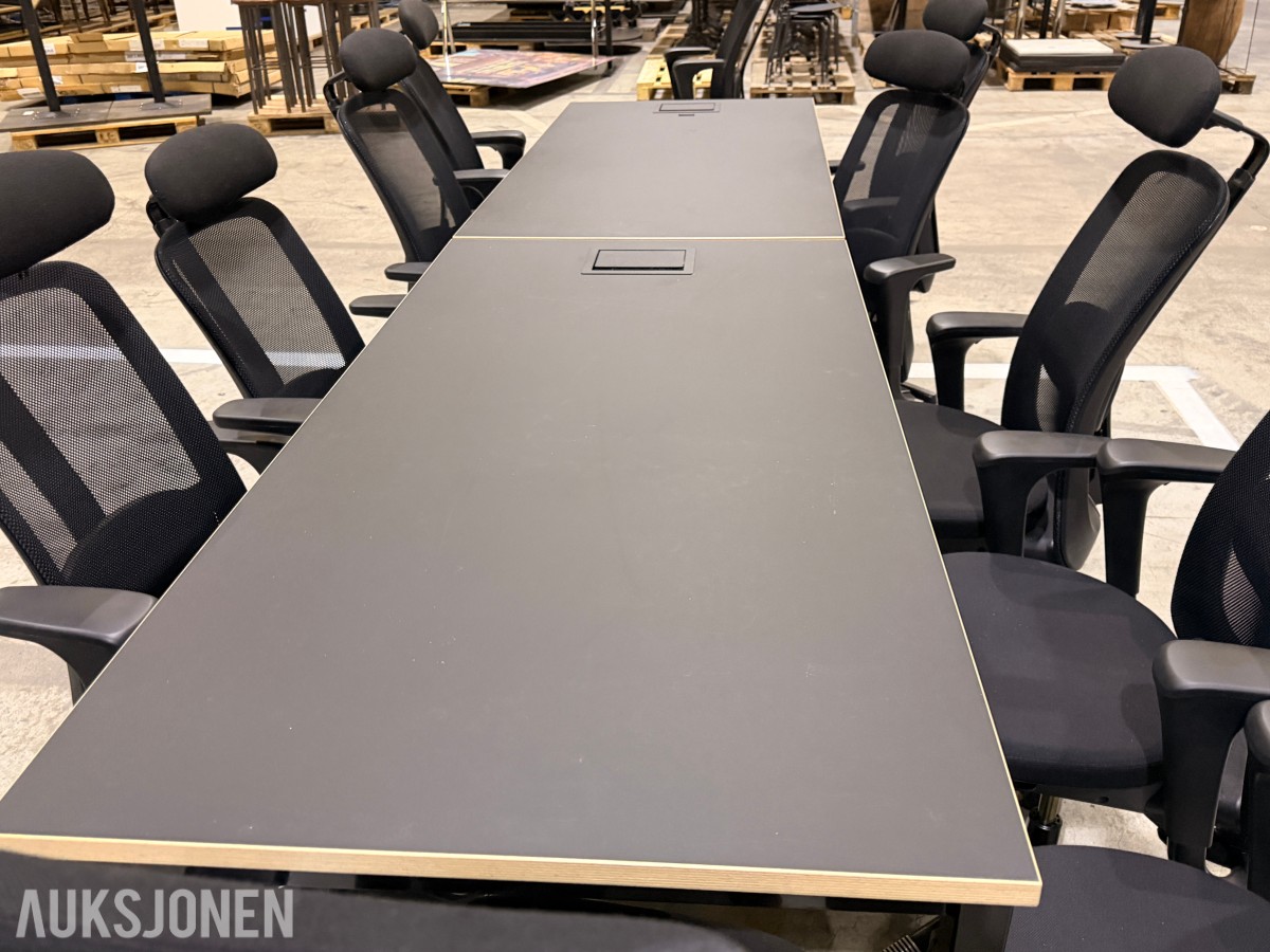 Møtebord med 14 stk. HÅG SoFi 7500 kontorstoler