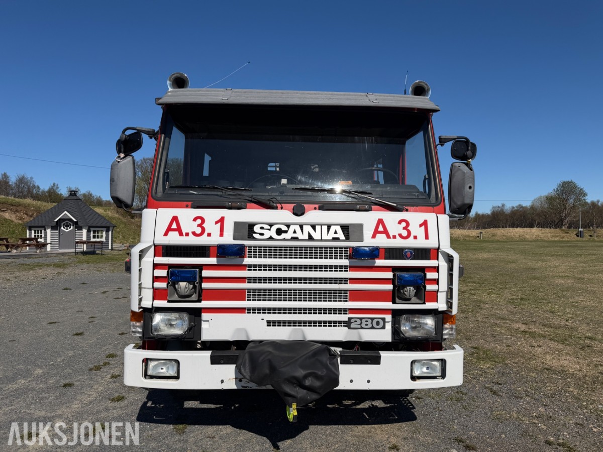Scania P93 brannbil / mannskapsbil – 1990 – 4x2 – ca. 2 500 l vanntank