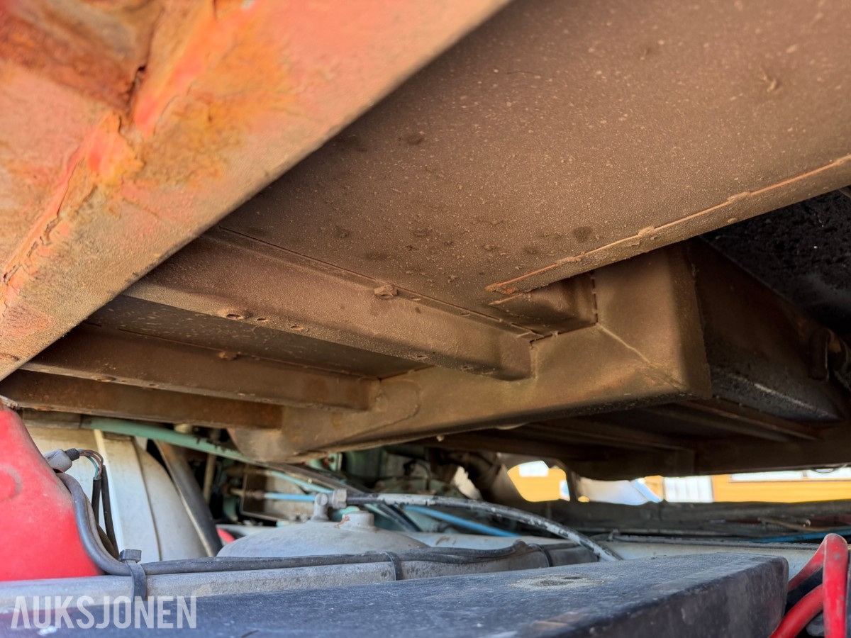 Scania P93 brannbil / mannskapsbil – 1990 – 4x2 – ca. 2 500 l vanntank