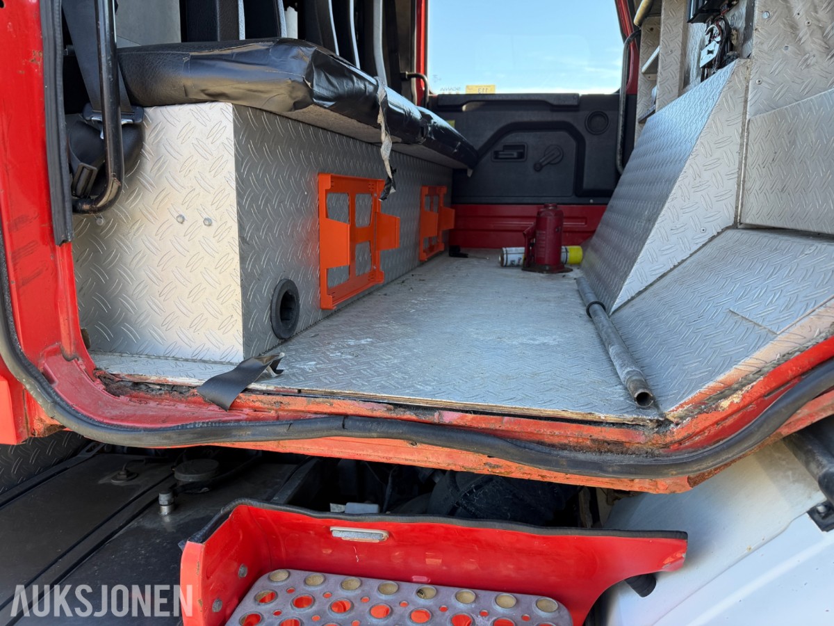 Scania P93 brannbil / mannskapsbil – 1990 – 4x2 – ca. 2 500 l vanntank