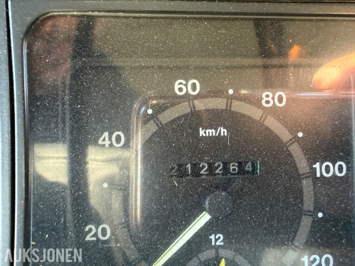 Scania P93 brannbil / mannskapsbil – 1990 – 4x2 – ca. 2 500 l vanntank