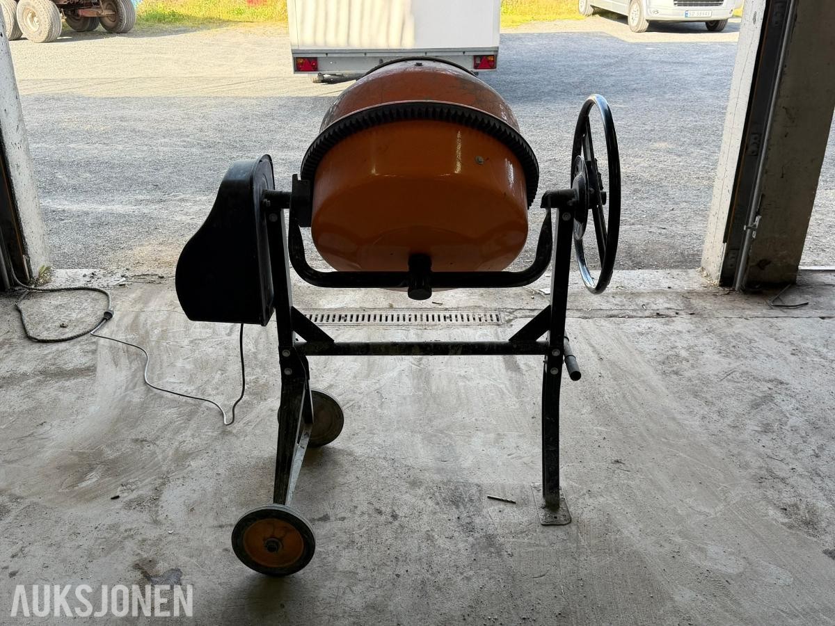 2021 Optimera betongblander 125 L - 550 W
