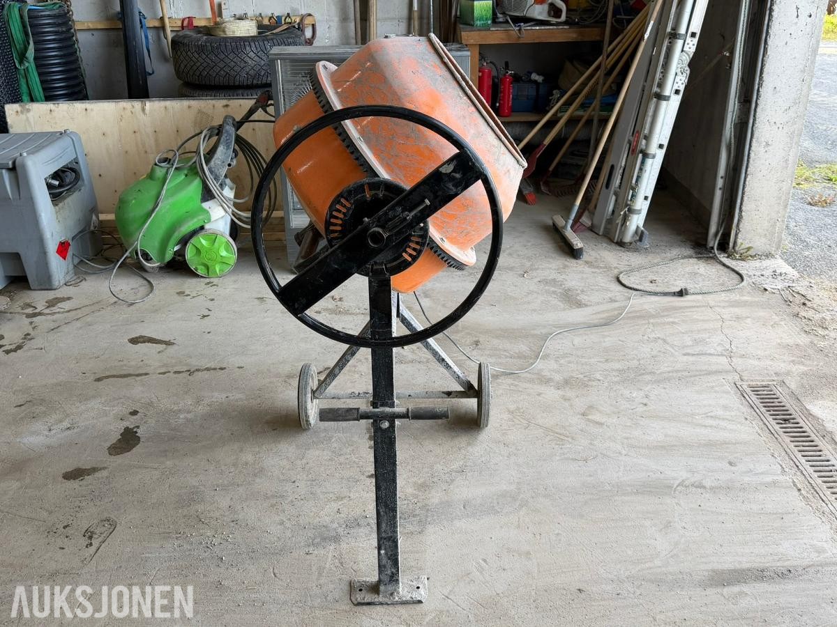 2021 Optimera betongblander 125 L - 550 W