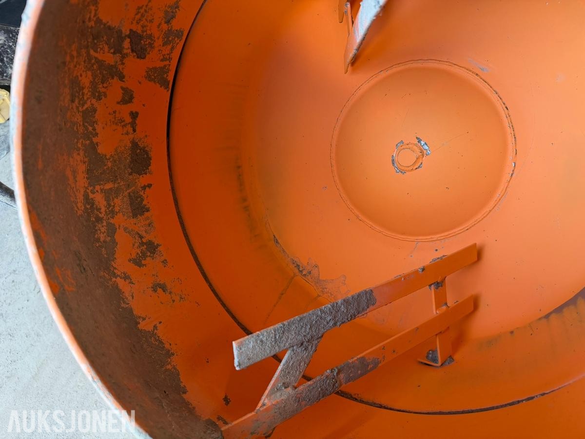 2021 Optimera betongblander 125 L - 550 W