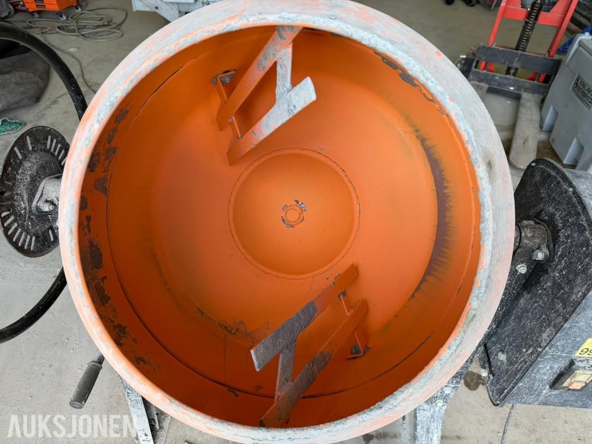 2021 Optimera betongblander 125 L - 550 W