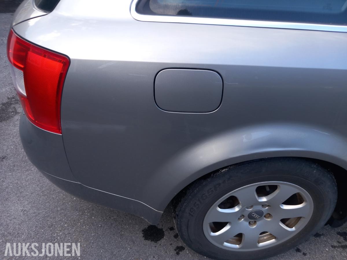 2004 Audi A4 1.6 102hk hengerfeste s+v dekk eu ok 03.2027