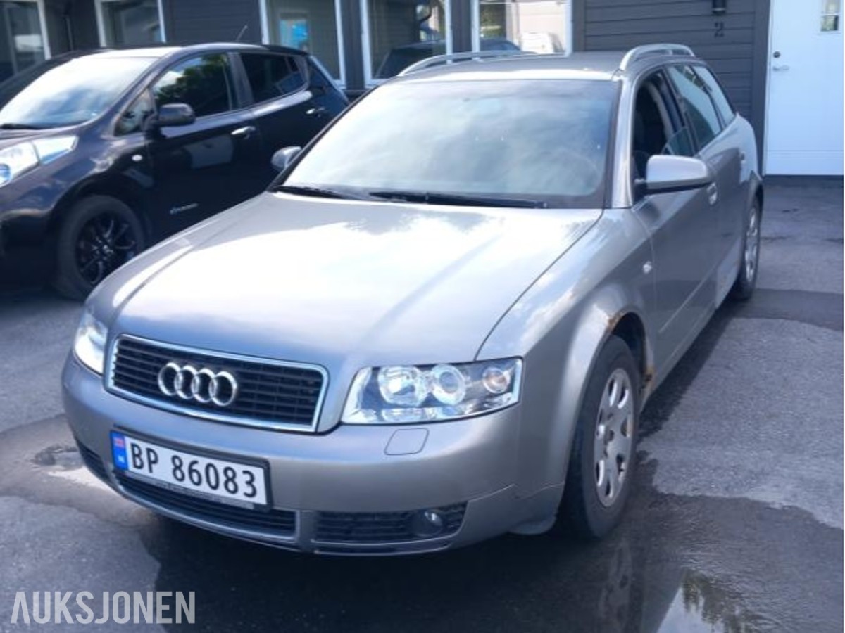 2004 Audi A4 1.6 102hk hengerfeste s+v dekk eu ok 03.2027