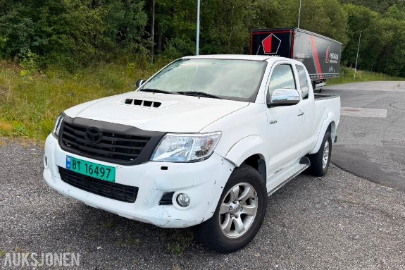 2015 Toyota HiLux 2.5 144hk  4WD automat hengerfeste ryggekamera eu ok 11.2027  126000km