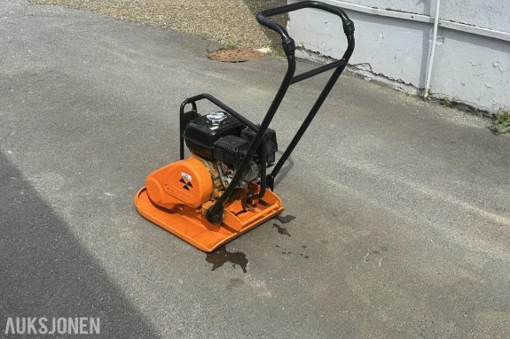 2016 Mikasa F80H vibroplate, Honda motor, 90 kg