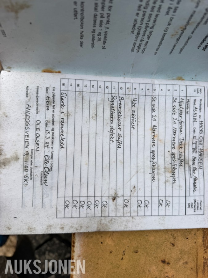 1984 Case 1845B - KOMPAKTLASTER MED SKUFFE OG PALLEGAFLER