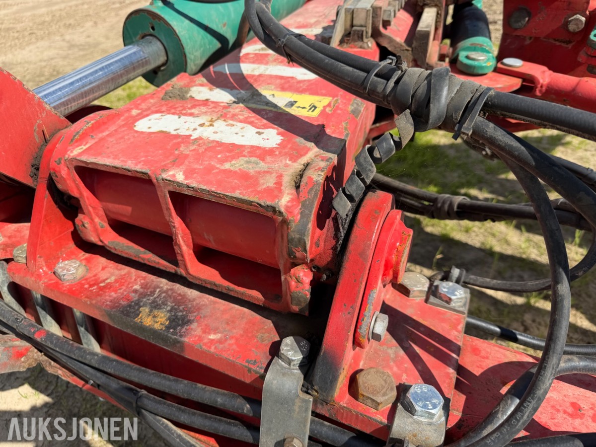 Kverneland PB100 8 skjærs vendeplog
