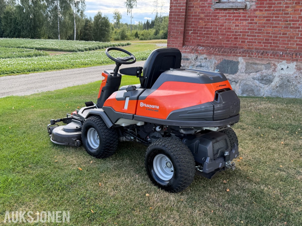 2022 Husqvarna R420TSX AWD, KUN 310 TIMER, ServiceOK