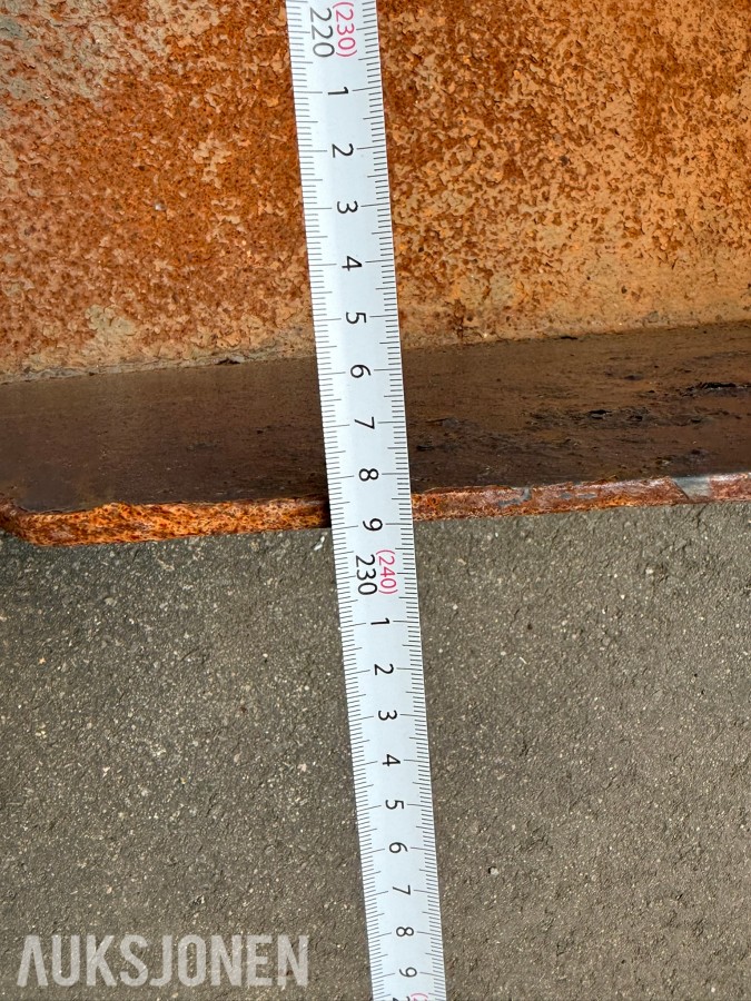 Skuffe med Trima-feste – ca. 230 cm bred