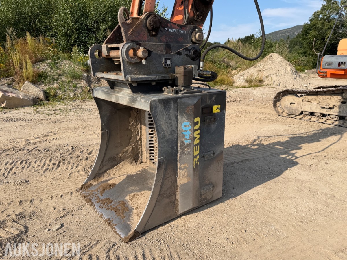 2016 Remu EX140 Solleskuff S70 feste