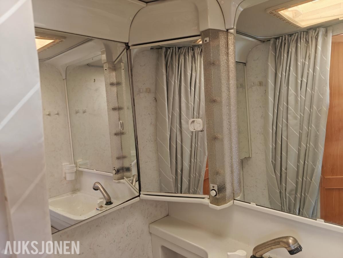 1992 Hymer Campingbil på Fiat chassis - Km: 178 767
