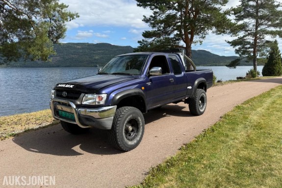 2004 Toyota HiLux 2.5 Diesel 102hk 4WD, Hengerfeste EU ok til 10.2026