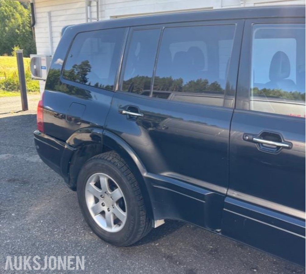 2004 Mitsubishi Pajero 3.2 D 160 hk 4WD 