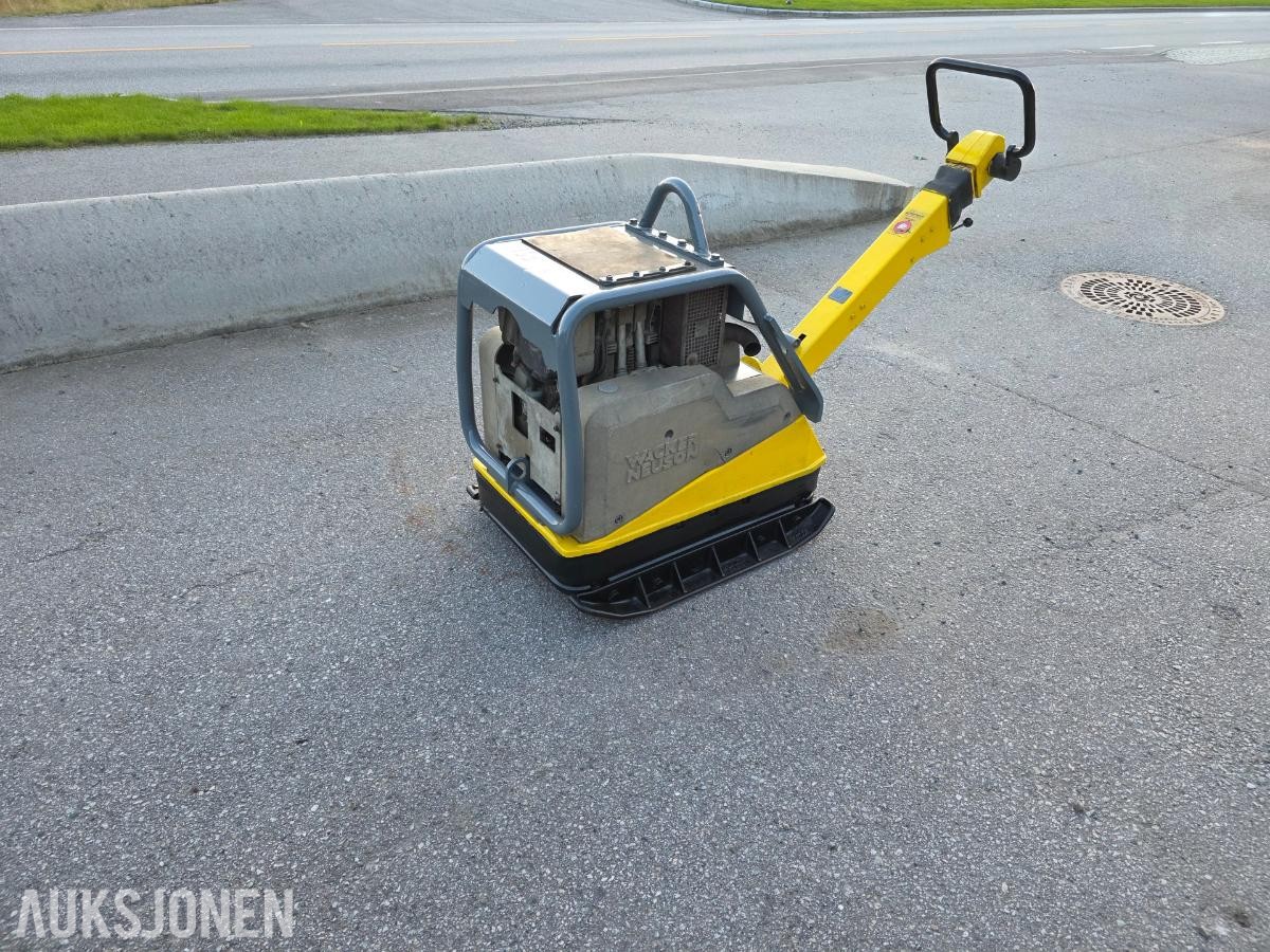 2017 Wacker Neuson DPU655H vibroplate - 477 Timer