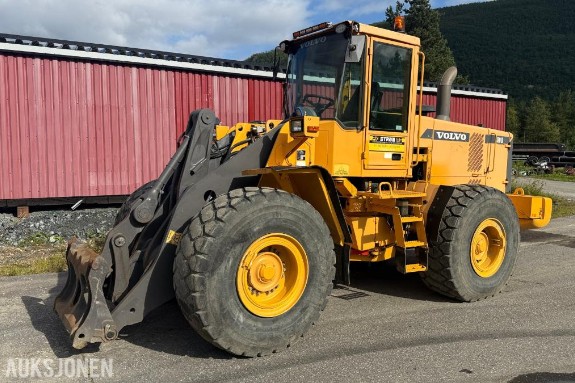 2001 Volvo L120D hjullaster 16708t m/ hurtigfeste, multifaster og ekstra motvekt, 16708 timer