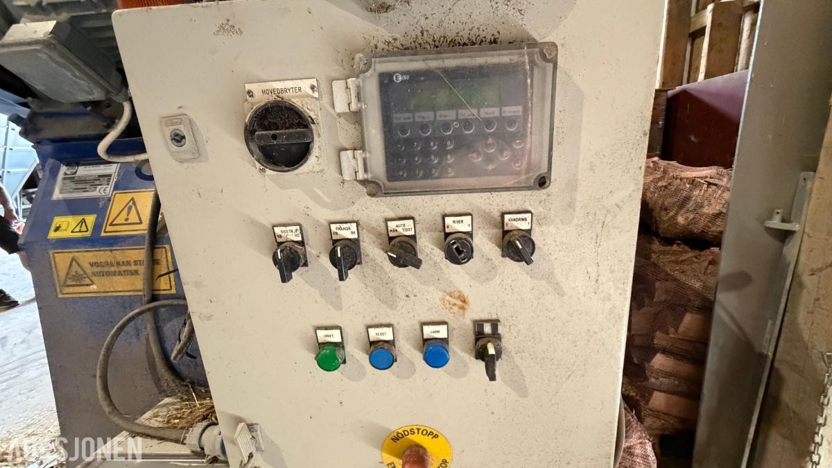2005 DeLaval Autofeeder RA135 fôrvogn