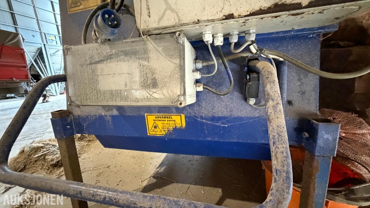2005 DeLaval Autofeeder RA135 fôrvogn