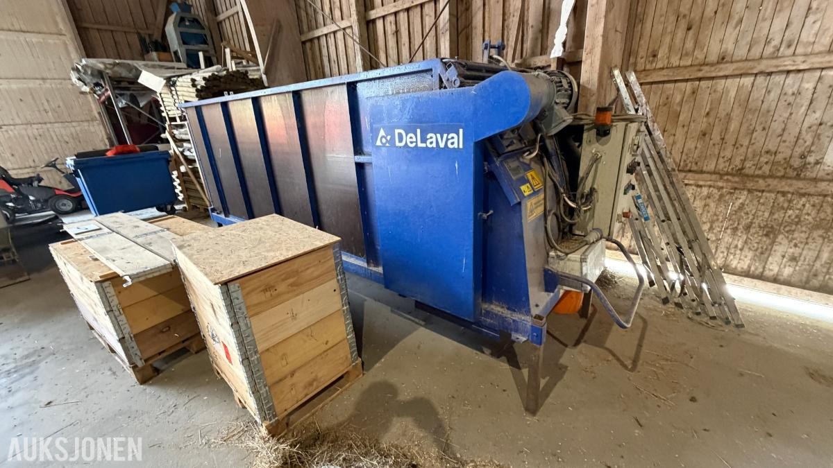 2005 DeLaval Autofeeder RA135 fôrvogn
