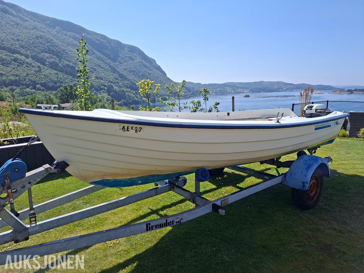 1992 Ryds 460 med Evinrude motor
