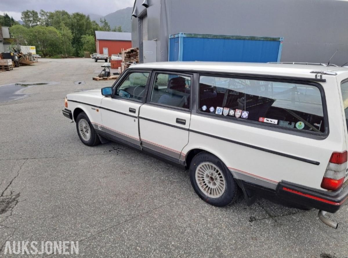 1987 Volvo 240 2,3 jubileumsutgave EU ok til 08.2028