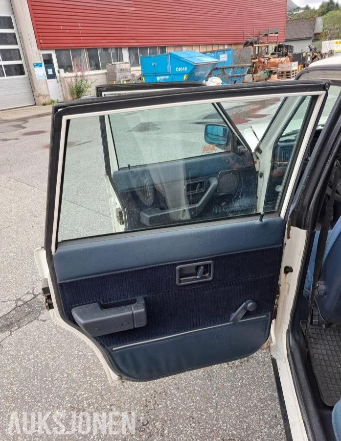 1987 Volvo 240 2,3 jubileumsutgave EU ok til 08.2028