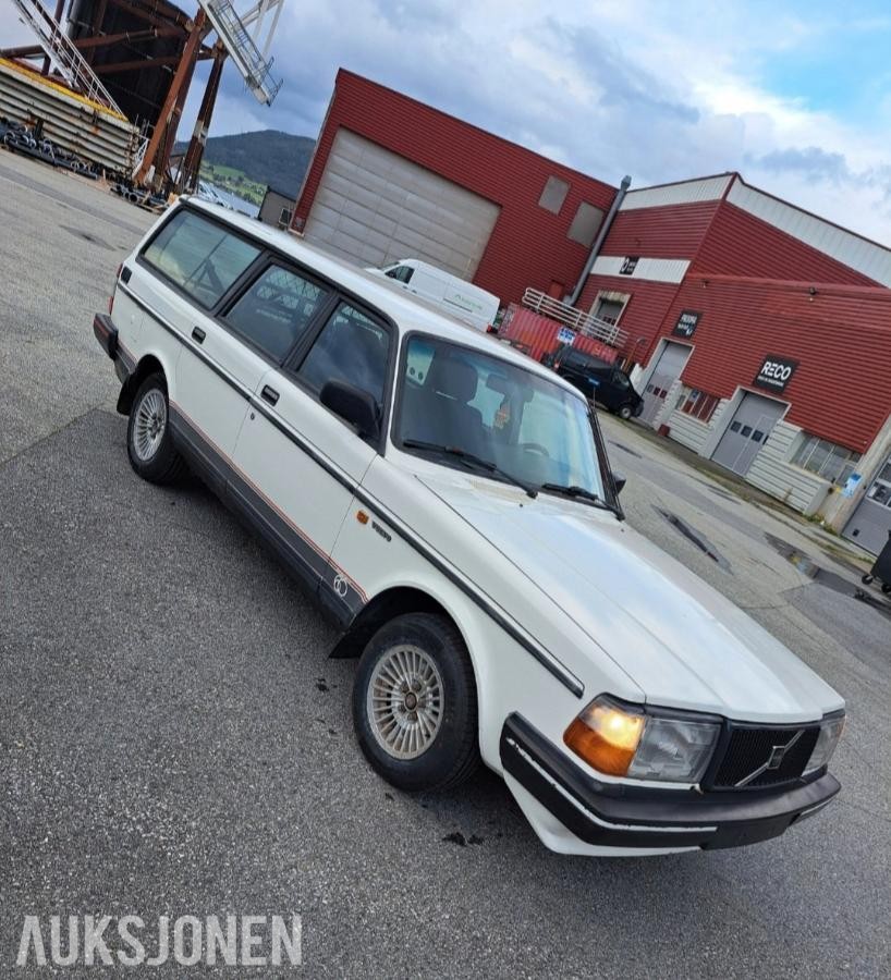 1987 Volvo 240 2,3 jubileumsutgave EU ok til 08.2028