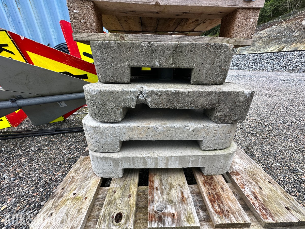 Belegningsstein i betong på pall
