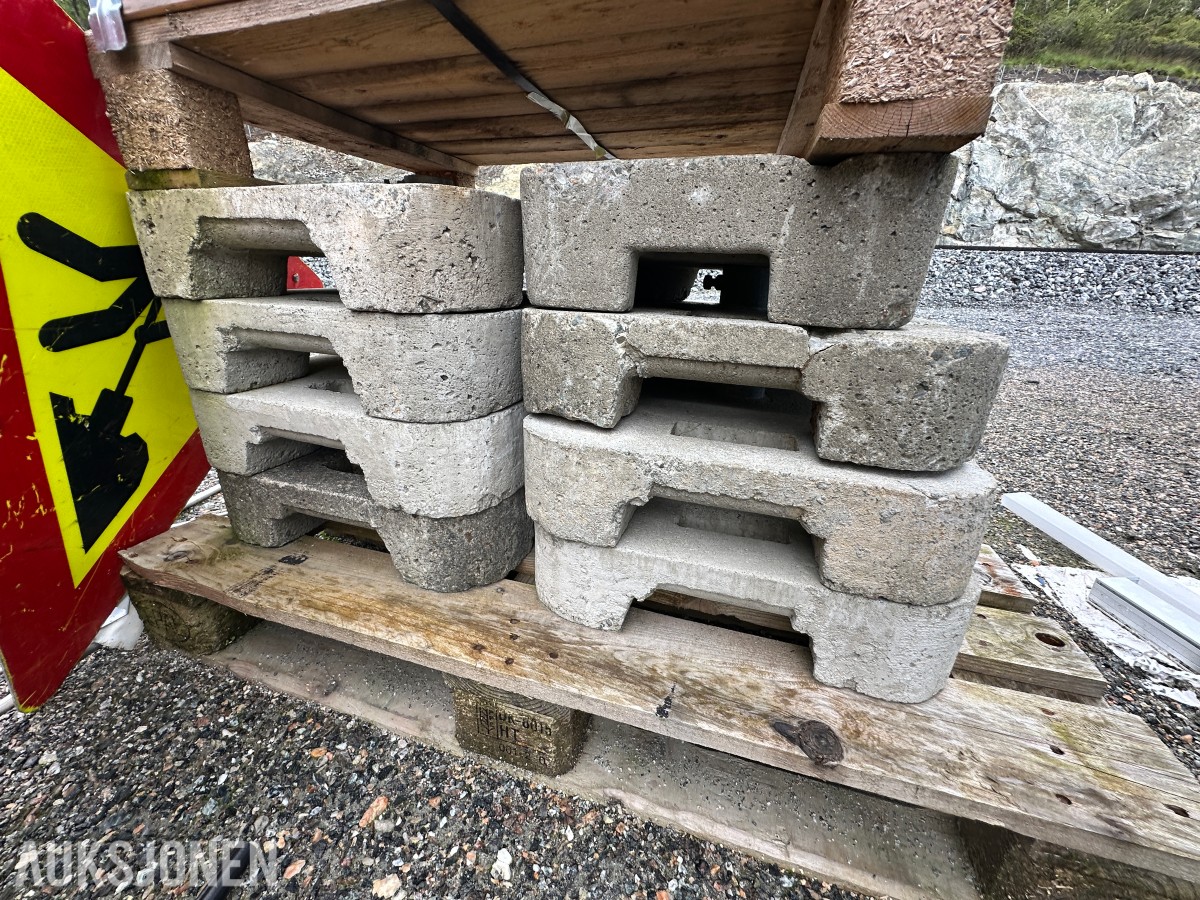 Belegningsstein i betong på pall