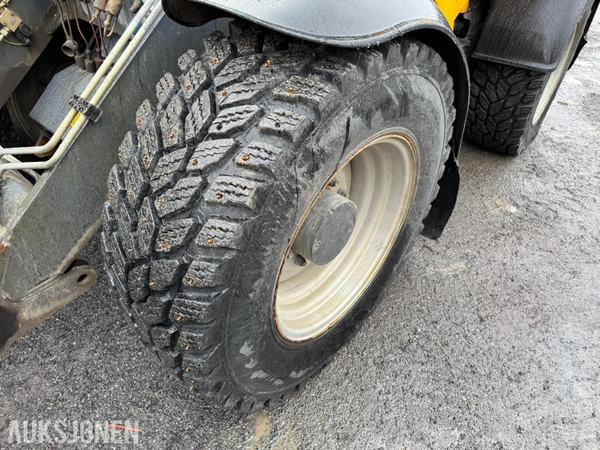 2016 Wille 665 hjullaster med 2260 timer!