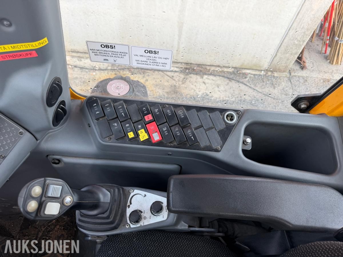 2016 Wille 665 hjullaster med 2260 timer!