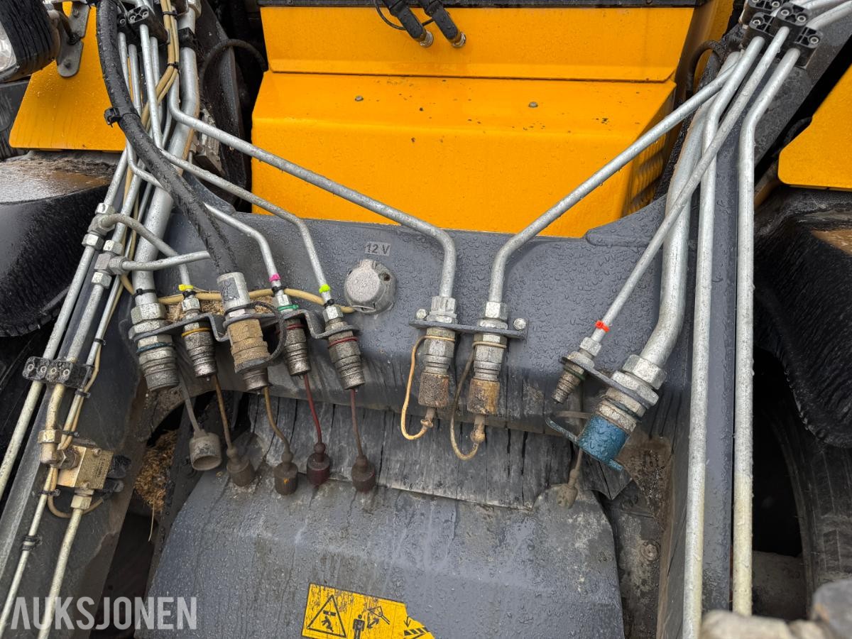 2016 Wille 665 hjullaster med 2260 timer!