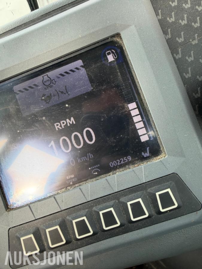 2016 Wille 665 hjullaster med 2260 timer!