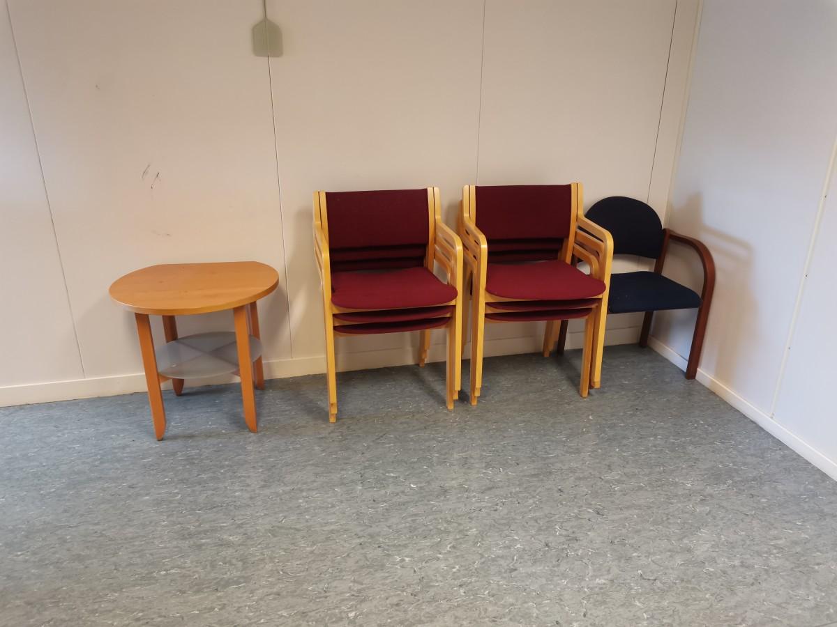 Div. kontormøbler og hyller