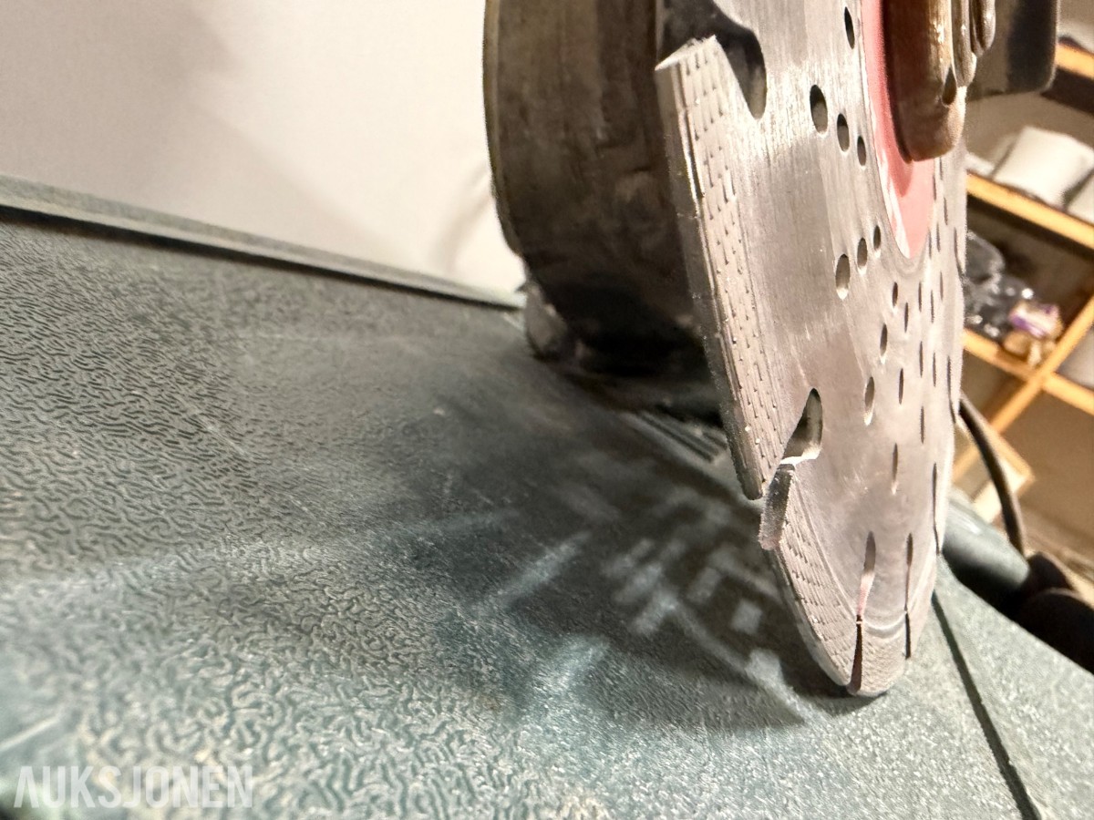 Hitachi vinkelsliper og bajonettsag