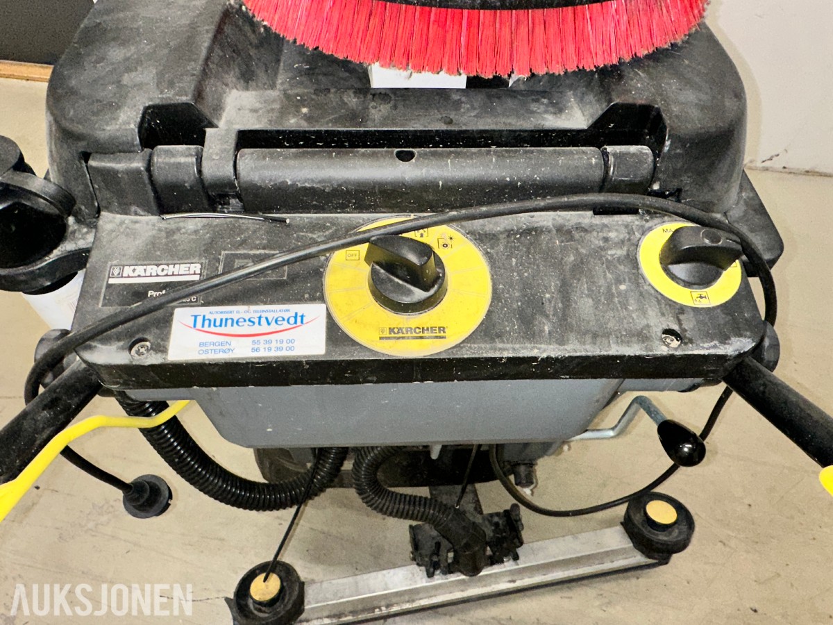 2013 Kärcher Professional BD 40/25 C Bp Pack batteridrevet gulvvaskemaskin