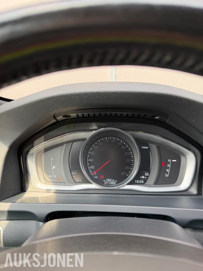 2016 Volvo V60 D5 Twin Engine AWD hengerfeste