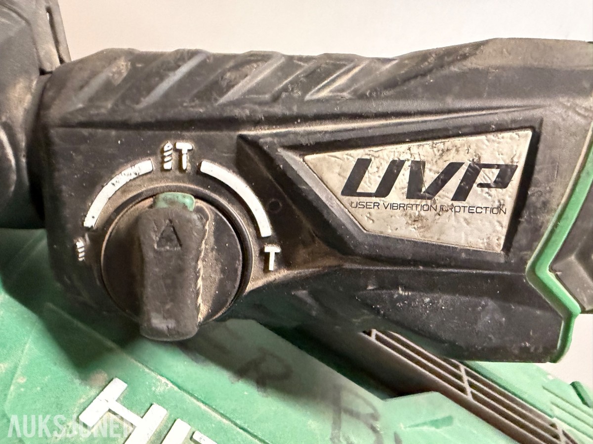 Hitachi Vinkelsliper og betongmaskin