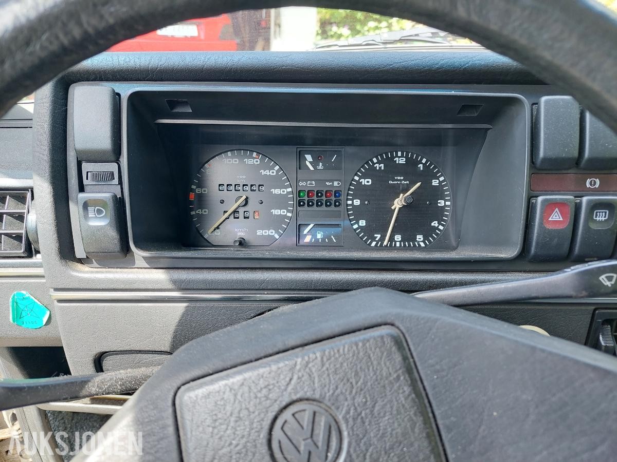 1986 Volkswagen Golf 1.6 CL – 236 000 km