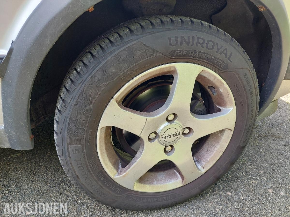 1986 Volkswagen Golf 1.6 CL – 236 000 km