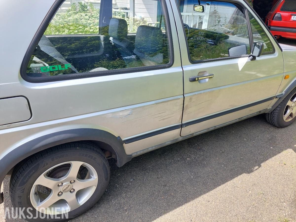 1986 Volkswagen Golf 1.6 CL – 236 000 km