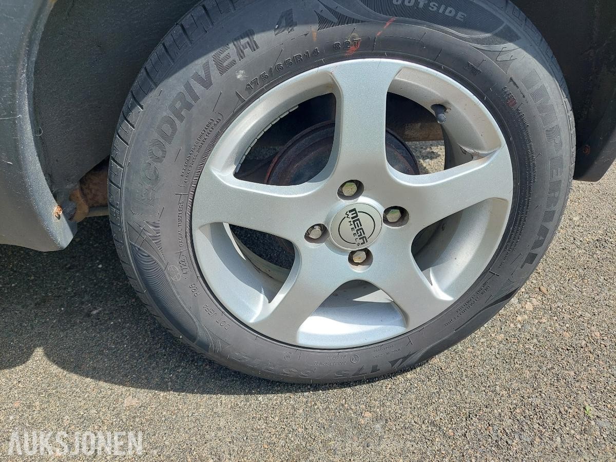 1986 Volkswagen Golf 1.6 CL – 236 000 km