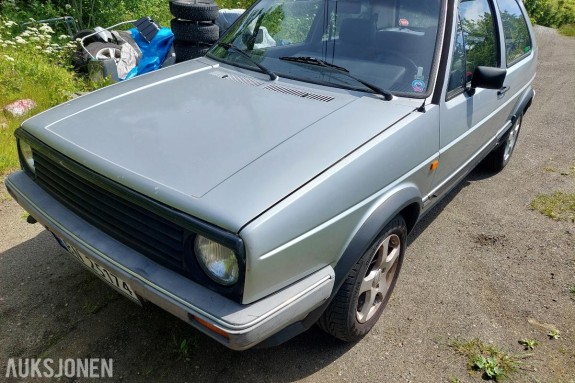 1986 Volkswagen Golf 1.6 CL – 236 000 km