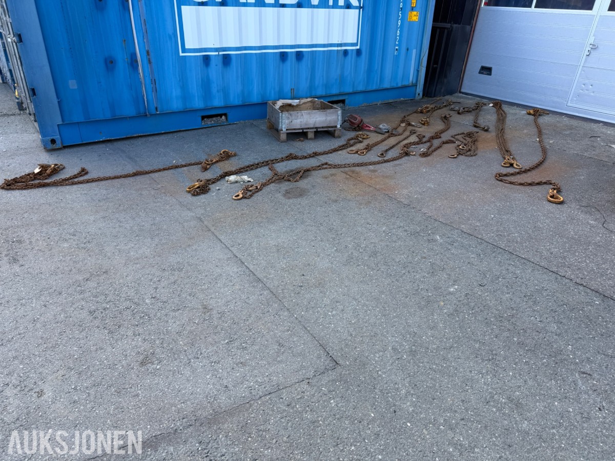 Parti løftekjettinger, kroker og løfteutstyr