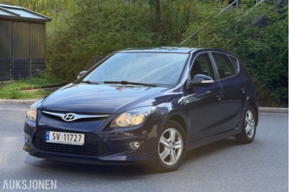 2011 Hyundai i30 1.4 Bensin 109hk Hengerfeste, S+V dekk, EU ok til 09.2027