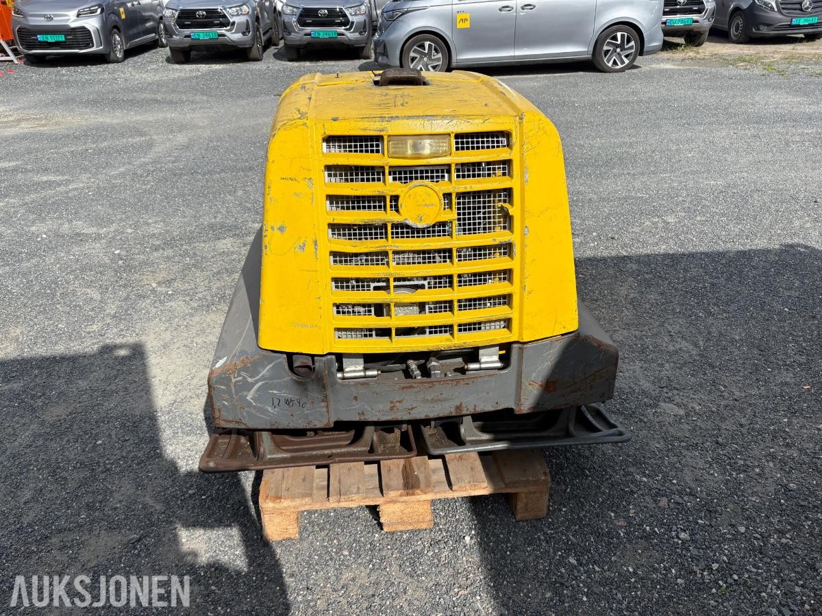 2017 Wacker Neuson DPU 130 vibroplate - 325 timer